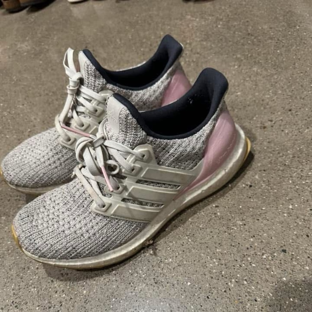 Women Adidas Ultraboost